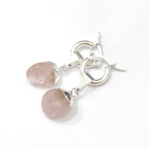 ARITOS MINI ROLADO CUARZO ROSA