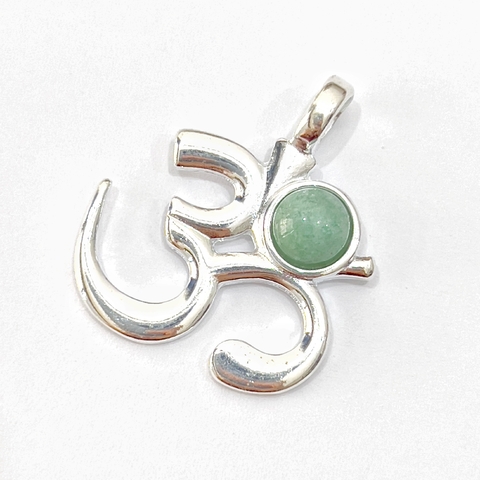 DIJE OM CUARZO VERDE CON BAÑO DE PLATA