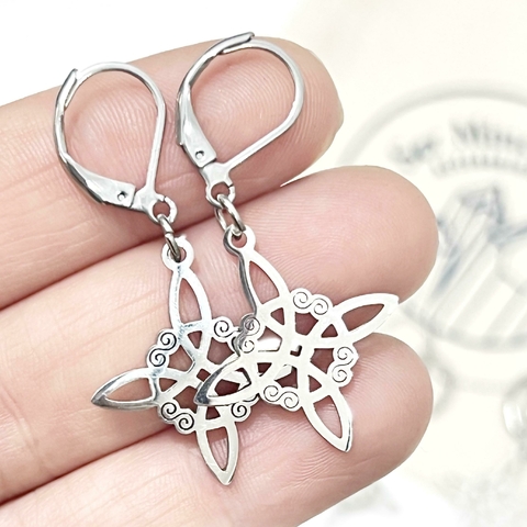 ARITOS NUDO DE BRUJA