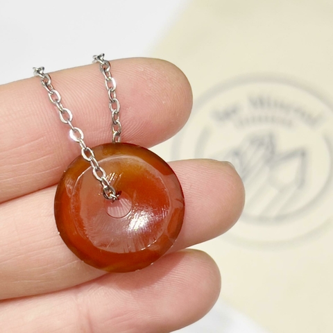 COLLAR PI ONIX ROJO CON CADENA DE 50 CM