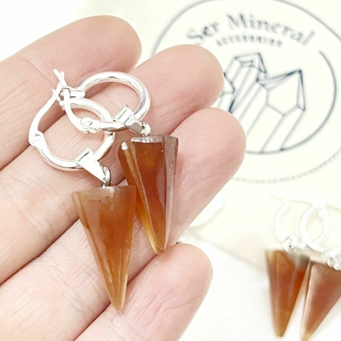 ARITOS MINI PENDULO ONIX ROJO