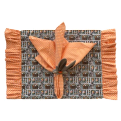 JOGO AMERICANO RETANGULAR COM BABADO + GUARDANAPO CORAL - 2 LUGARES