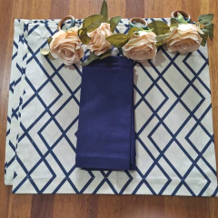 JOGO AMERICANO GEOMÉTRICO AZUL MARINHO + GUARDANAPO AZUL MARINHO - 6 LUGARES - comprar online