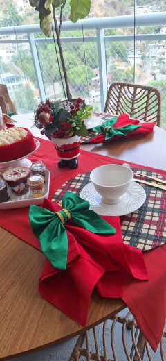 KIT CAPA SOUSPLAT XADREZ NATALINO + GUARDANAPO VERMELHO - 2 LUGARES - comprar online