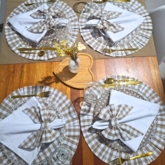 JOGO AMERICANO REDONDO DUPLA FACE XADREZ/POÁ CAQUI + GUARDANAPO BRANCO - 2, 4 ou 6 LUGARES