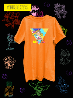 REMERA HELGA TRIANGULO en internet