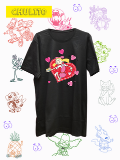 REMERA HELGA CORAZONES FLECHADOS - tienda online