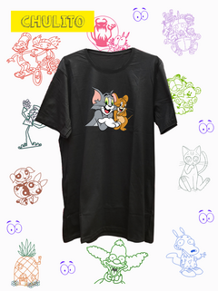 REMERA TOM Y JERRY ABRAZO
