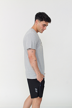 Remera Grow en internet