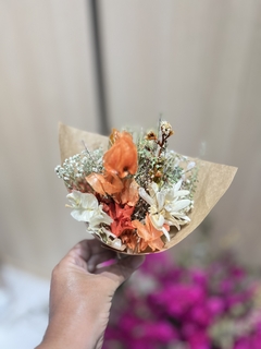 Buquê de flores P na internet