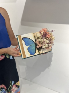 Flores no livro