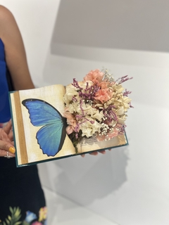 Flores no livro - comprar online