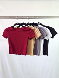 Remera morley corta con roulotte en internet