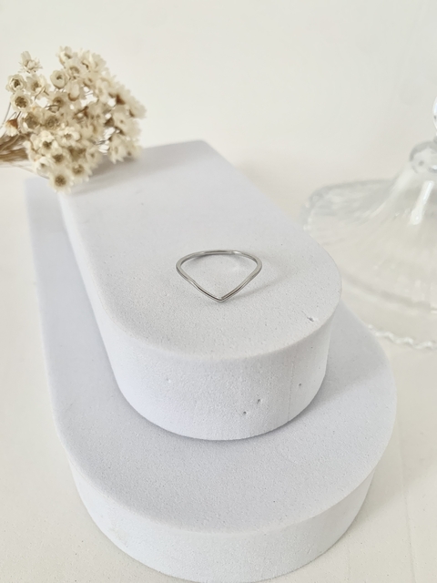 Anel Seta Delicado em Aço Inoxidável Prata - comprar online