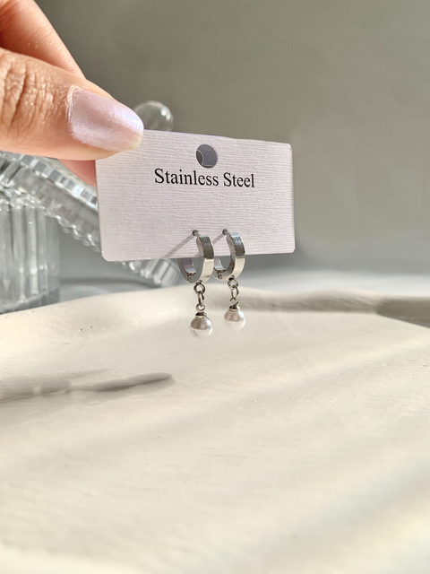 Argola Click com Pérola