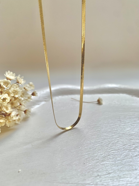 Choker Fita 2mm em Aço Inoxidável Dourado