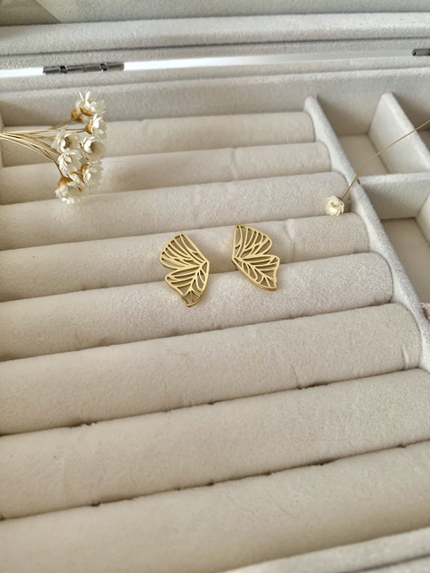 Brinco Asas Borboleta em Aço Inoxidável Dourado
