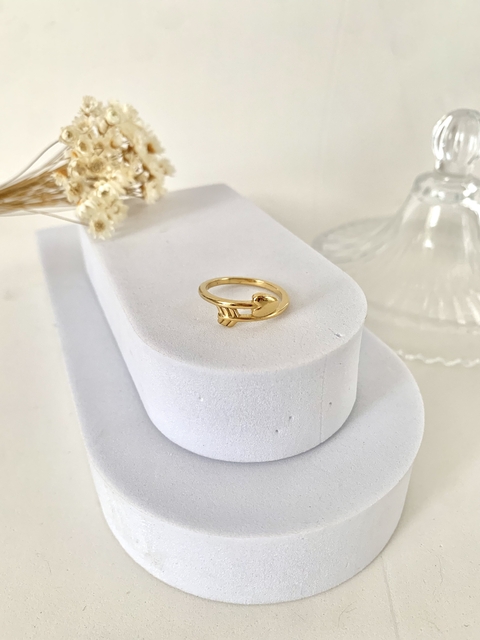 Anel Flecha Love em Aço Inoxidável Dourado - comprar online