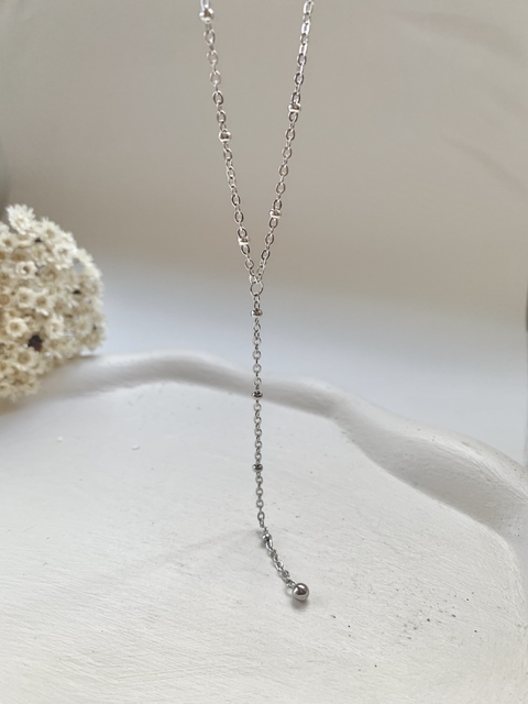 Colar Gravatinha Bolinhas Em Aço Inoxidável Prata - comprar online