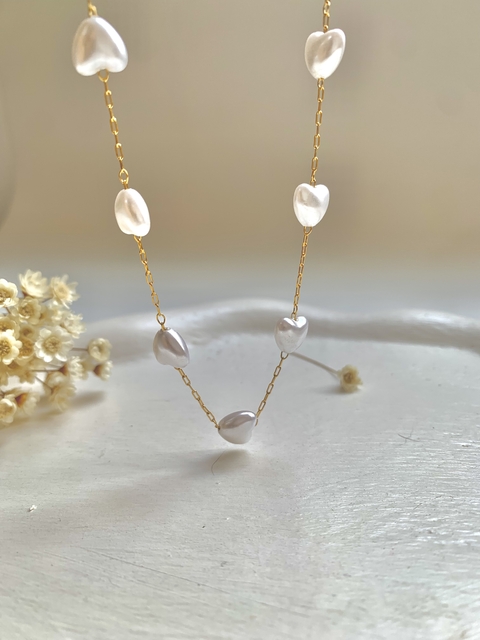 Choker Pérolas Coração em Aço Inoxidável Dourado - comprar online