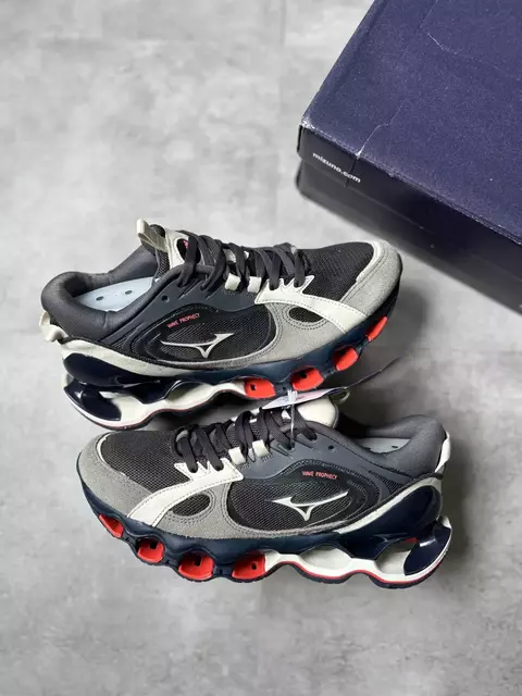 Mizuno Prophecy Beta 2 - AZUL, BEGE E VERMELHO