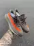 Yeezy Boost 350 na internet