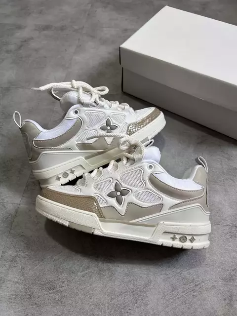 Louis Vuitton Skate - Bege