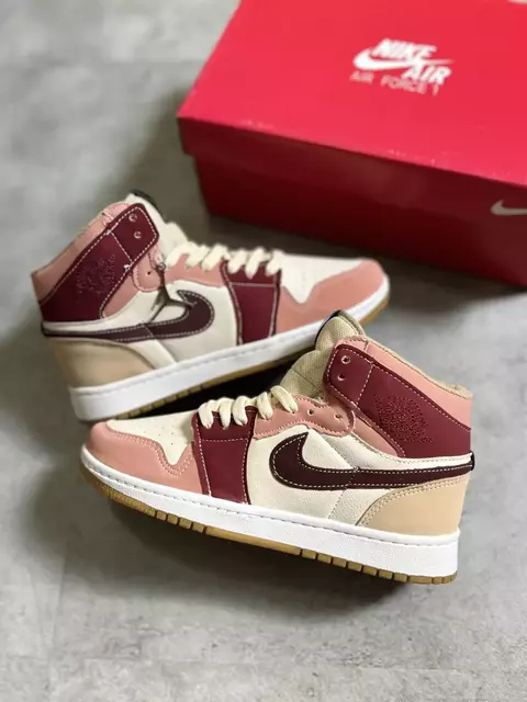 Nike Air Jordan 1