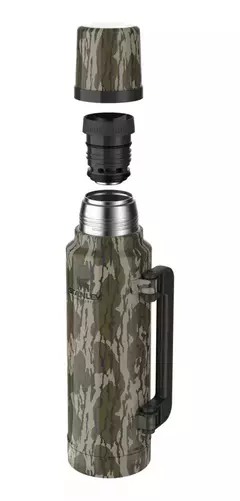 Termo Stanley Clasico 1.4 Lts. Asa Plegable Camuflado - comprar online