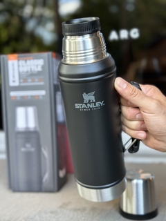 termo stanley clasico 950 ml negro en internet