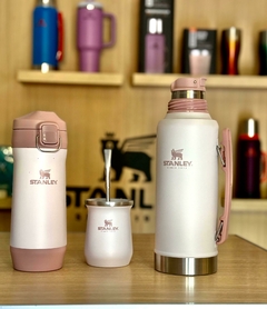 Combo stanley rosa . TERMO 1.2 ROSA + MATE STANLEY + YERBERA STANLEY + BOMBILLA DE REGALO - comprar online
