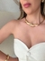 Colar Dourado Design Orgânico em Curvas Suaves - comprar online