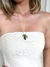 Colar com Pingente Triplo Dourado com Pedra Natural Esmeralda Banhado a ouro 18k - comprar online