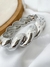 Bracelete Croissant Design Torcido Prata - comprar online