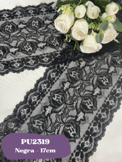 PU2319 - NEGRA 17CM - comprar online
