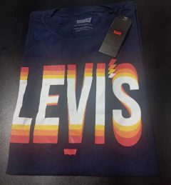 08-006 - Camiseta Lev.s - Marinho - comprar online