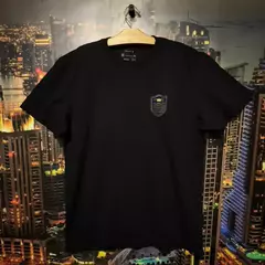 04-001 - Camiseta Osk PLUS - Preta - comprar online
