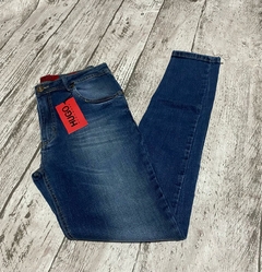 022 - Calça Jeans Boss - comprar online