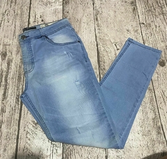 022 - Calça Jeans Diesel - comprar online