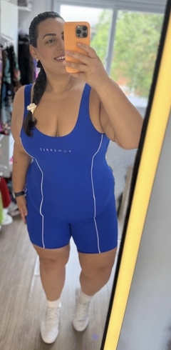 MACAQUINHO VIVO COLOR CURTO PLUS SIZE - VERMELHO - Rovisco Plus Size