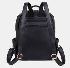 Mochila negra polo hpc en internet