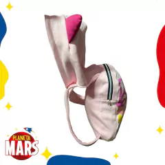 Capumochila Barbie en internet