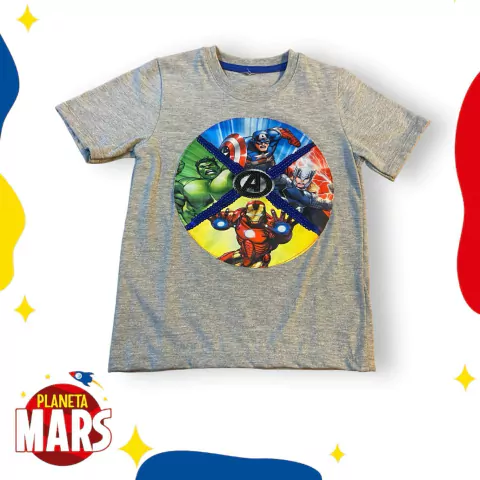 Remera con luces Avengers (colores)