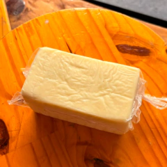 Queijo Muçarela Artesanal Barra 500g - comprar online
