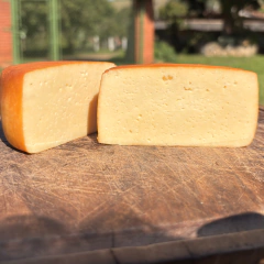 Queijo Mantiqueira Defumado Kairós - 450g - comprar online
