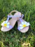 Sandália flor na cor lilás - loja online