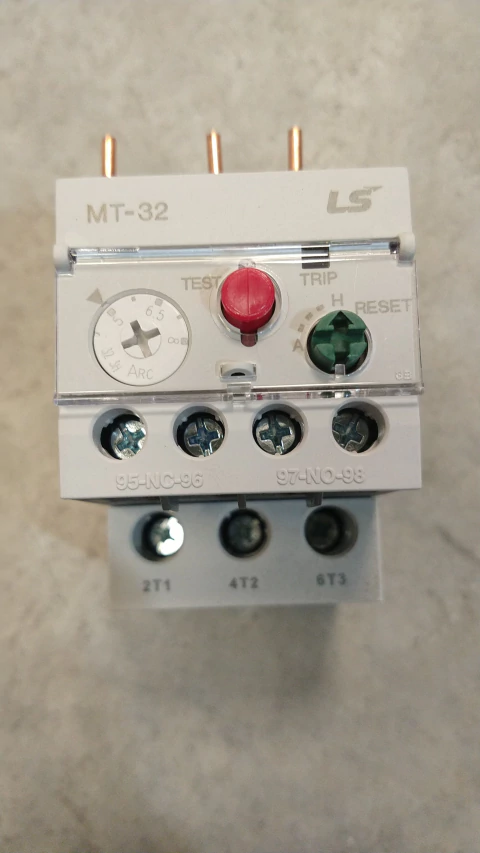 RELEVO TERMICO DIFERENCIAL MT-32/3K (5-8)A