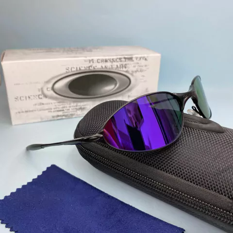 Óculos de Sol - B. Wire