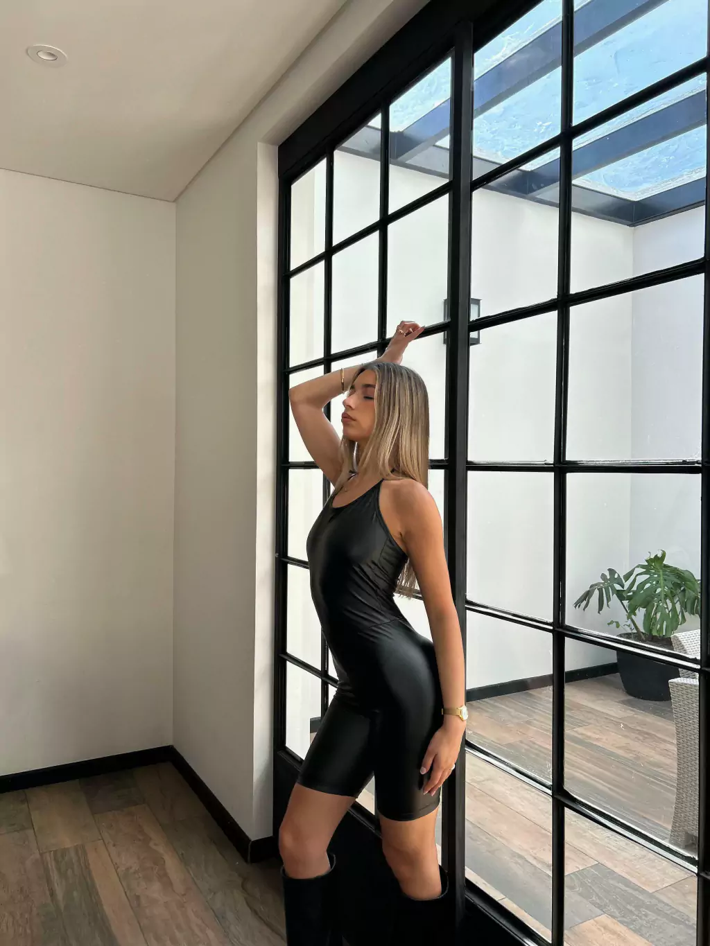 CATSUIT ENGOMADO