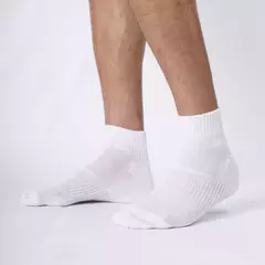 SOQUETE ALTO DEPORTIVO HOMBRE TOM 6432 en internet
